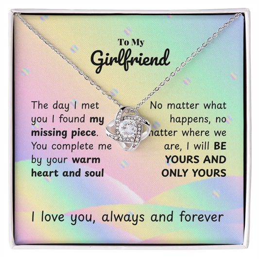 Girlfriend - The day I met you - Love Knot Necklace