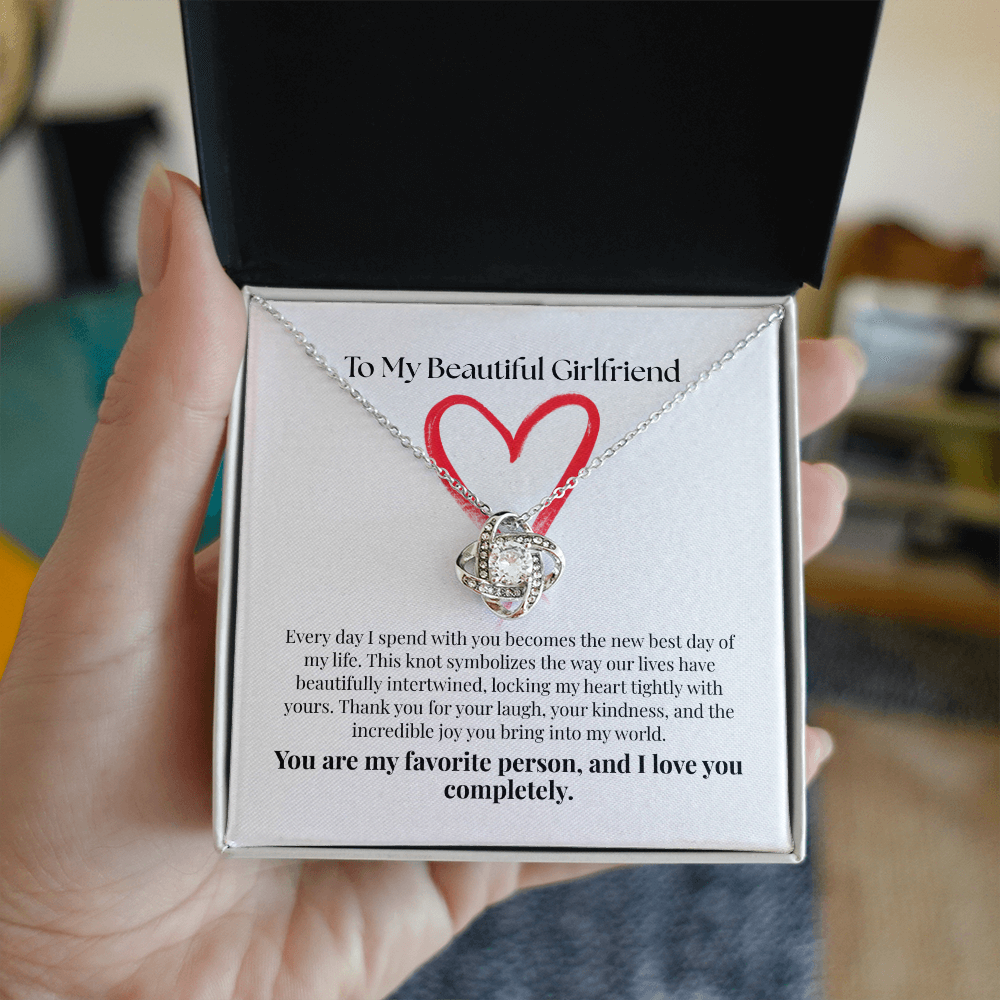 The "Forever Sweetheart" Interlocking Knot Necklace for Girlfriend