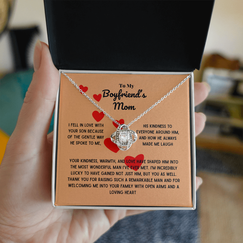 Boyfriend mom - I fell in love - Love Knot Necklace